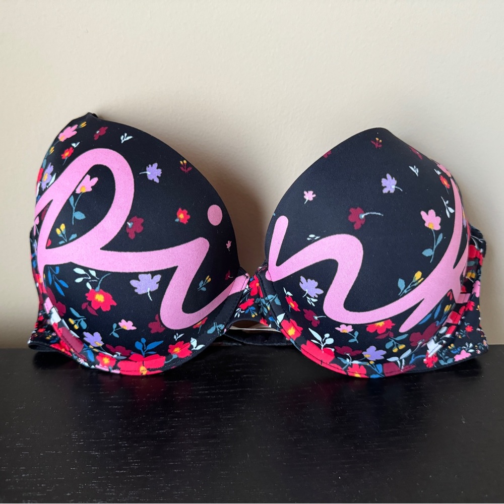 NWT PINK Push Up Bra 34D Wear Everywhere Floral Logo Black/Multicolor